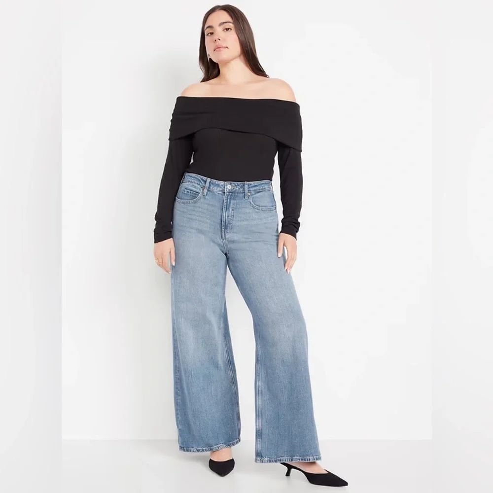 NEW! Old Navy Extra High-Waisted Super Wide-Leg Jeans - Size 2 🖤